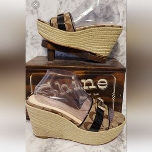 Coach Christie Espadrille Wedge Heel Sandals Khaki Canvas Brass Logo On Toe Sz 9